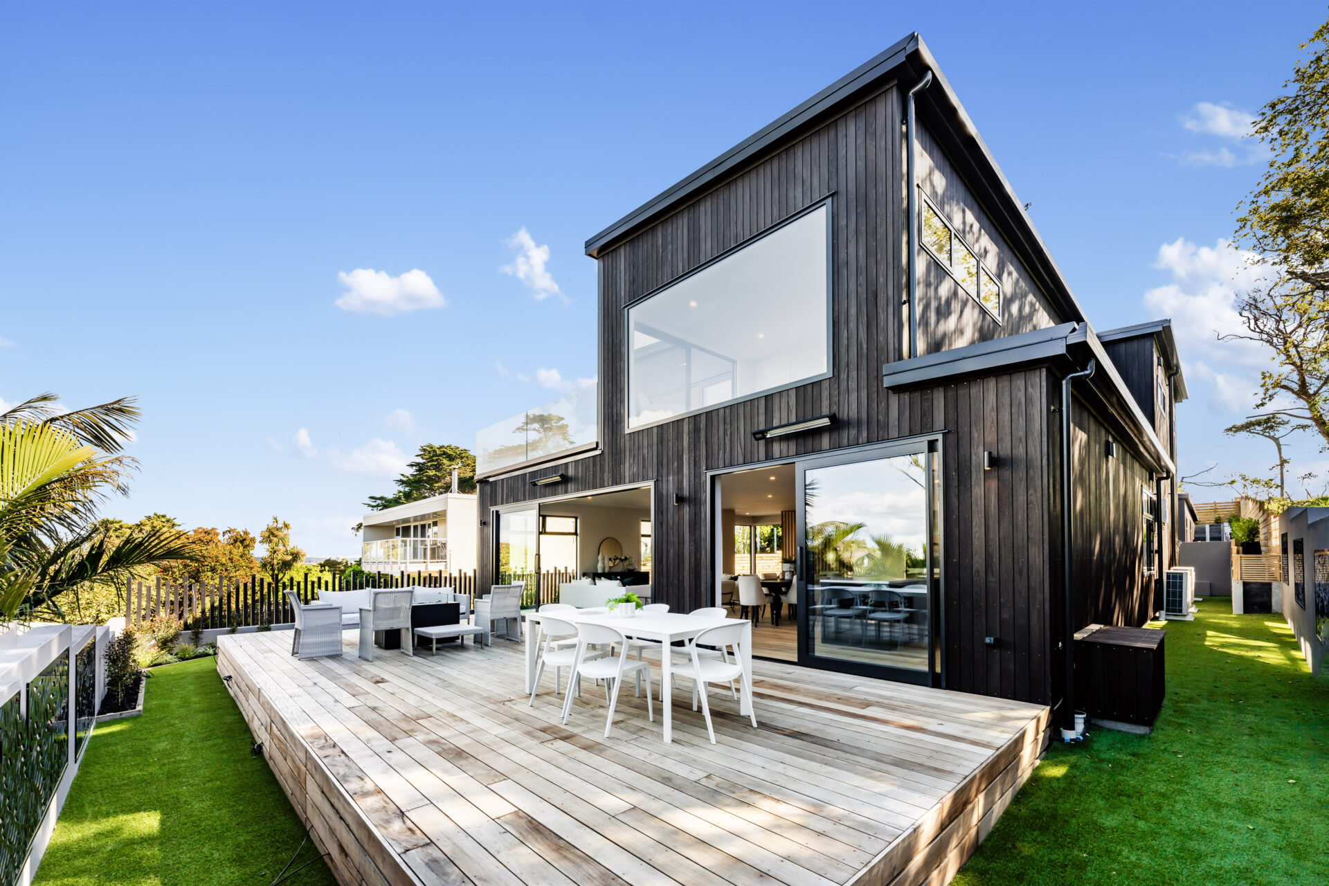 horizontal sliding windows